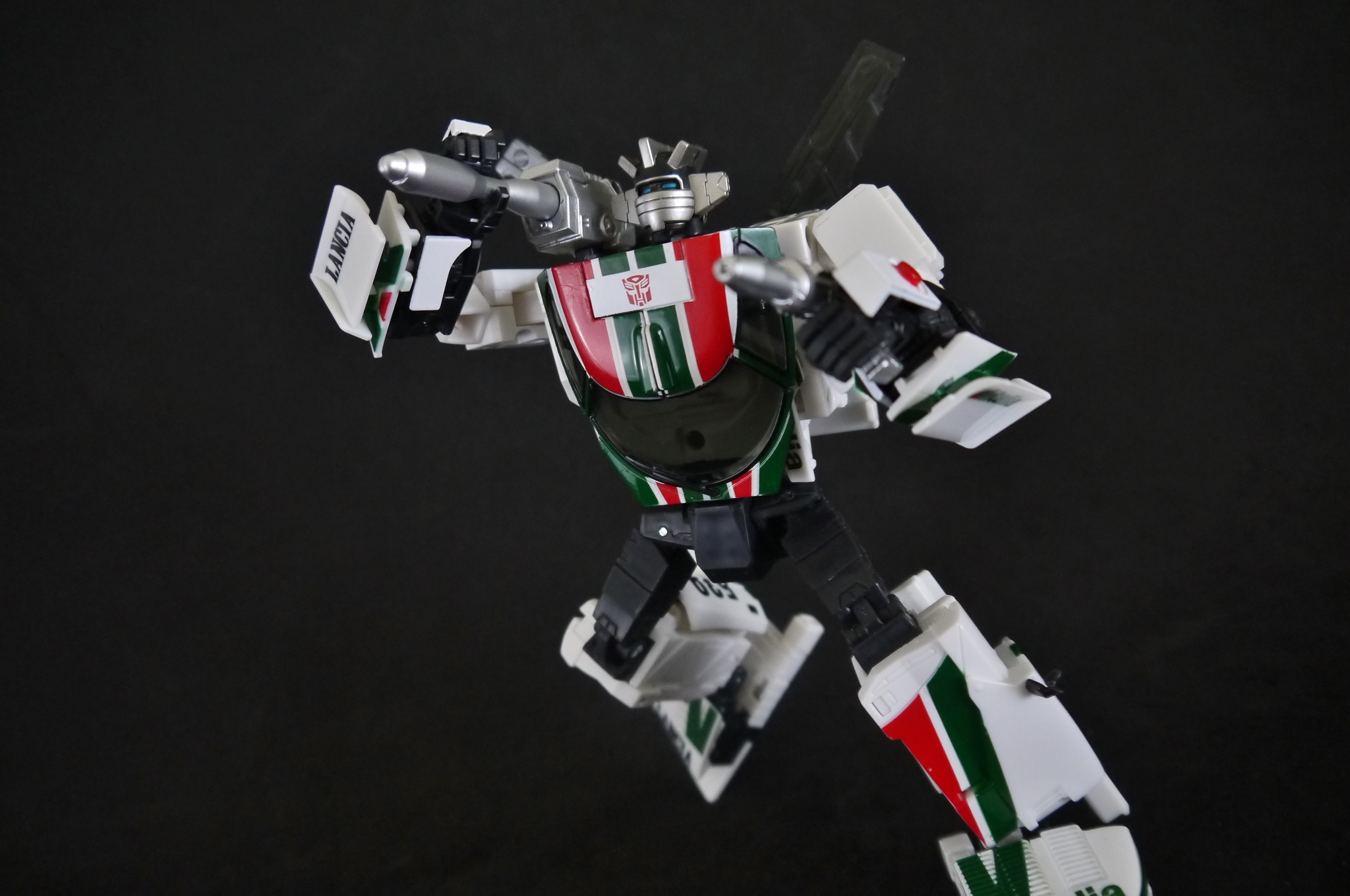 MP-20 Masterpiece Wheeljack – Supar Robo